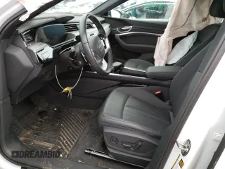 2022 Audi e-tron Premium Plus with VIN WA1LAAGEXNB013894, listed as a Copart auction lot 71918322 with 0 mi miles. Bid and sale history available at carsss.com. Image 7.