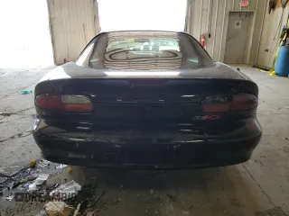 1997 Chevrolet Camaro Z28 z VIN 2G1FP22P8V2144566, wystawiony jako Copart lot #59389015 z przebiegiem 109 725 mil mil oraz Czysty tytuł • Clean title. Historia ofert i sprzedaży dostępna na DreamBid. Obrazek 6.