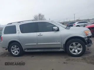 2008 Nissan Armada SE z VIN 5N1AA08C38N601641, wystawiony jako IAAI lot #41569296 z przebiegiem 223 865 mil mil oraz . Historia ofert i sprzedaży dostępna na DreamBid. Obrazek 14.