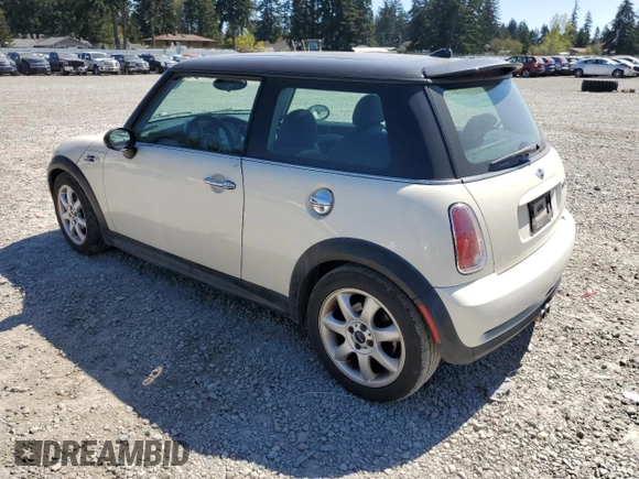 2006 MINI Hardtop S z VIN WMWRE33526TJ48561, wystawiony jako Copart lot #53217245 z przebiegiem 154 128 mil mil oraz Czysty tytuł • Clean title. Historia ofert i sprzedaży dostępna na DreamBid. Obrazek 2.