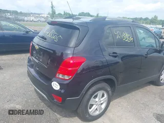 2021 Chevrolet Trax LT with VIN KL7CJPSM5MB374551, listed as a IAAI auction lot 42433565 with 54,367 mi miles and . Bid and sale history available at DreamBid. Image 4.