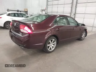 2011 Mercury Milan with VIN 3MEHM0HA3BR602364, listed as a IAAI auction lot 42471282 with 129,344 mi miles and . Bid and sale history available at DreamBid. Image 4.