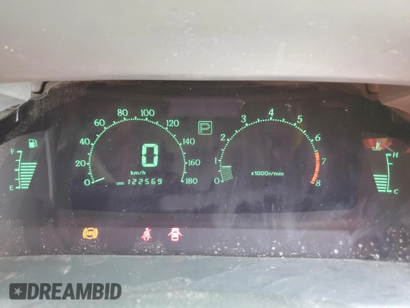 1997 Nissan Cedric z VIN HY33254322, wystawiony jako Copart lot #62759295 z przebiegiem 122 569 mil mil oraz Szkoda całkowita • Salvage title. Historia ofert i sprzedaży dostępna na DreamBid. Obrazek 9.