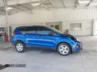 2017 Ford Escape S с VIN 1FMCU0F71HUE86078, выставлен на аукционе IAAI как лот 42395463 с пробегом 62 060 миль миль и . История ставок и продаж доступна на DreamBid. Изображение 14.
