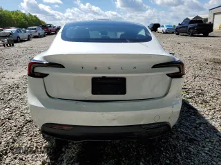 2024 Tesla Model 3 z VIN 5YJ3E1EA6RF734033, wystawiony jako Copart lot #52305665 z przebiegiem 21 081 mil mil oraz Szkoda całkowita • Salvage title. Historia ofert i sprzedaży dostępna na DreamBid. Obrazek 6.