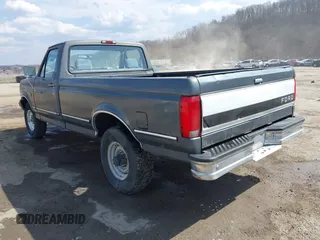 1995 Ford F-250 with VIN 2FTHF25H8SCA12128, listed as a IAAI auction lot 41806359 with 90,950 mi miles. Bid and sale history available at carsss.com. Image 3.