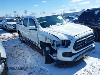 2021 Toyota Tacoma SR z VIN 3TMCZ5AN1MM417009, wystawiony jako IAAI lot #41546308 z przebiegiem 18 663 mil mil oraz . Historia ofert i sprzedaży dostępna na DreamBid. Obrazek 1.