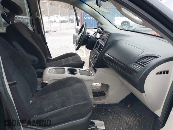 2016 Dodge Grand Caravan SXT with VIN 2C4RDGCG0GR179959, listed as a IAAI auction lot 41793152 with Not Provided miles and . Bid and sale history available at DreamBid. Image 5.