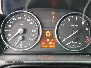 2011 BMW 3 Series 328i xDrive with VIN WBAPK7G54BNN86658, listed as a Copart auction lot 88301395 with 192,990 mi miles and Salvage Title. Bid and sale history available at carsss.com. Image 9.