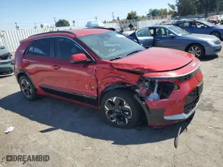 2023 Kia Niro EV Wind with VIN KNDCR3L15P5027720, listed as a Copart auction lot 70914984 with 35,116 mi miles and Clean Title. Bid and sale history available at carsss.com. Image 4.