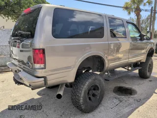 2004 Ford Excursion Limited with VIN 1FMSU43P44EA56041, listed as a IAAI auction lot 42523320 with 145,017 mi miles and . Bid and sale history available at DreamBid. Image 4.