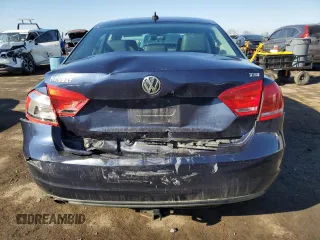 2014 Volkswagen Passat Wolfsburg Edition z VIN 1VWAT7A35EC030742, wystawiony jako Copart lot #46586205 z przebiegiem 185 690 mil mil oraz Szkoda całkowita • Salvage title. Historia ofert i sprzedaży dostępna na DreamBid. Obrazek 6.