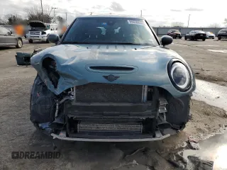 2023 MINI Clubman Cooper S with VIN WMWLV7C09P2S74537, listed as a Copart auction lot 85036844 with 33,361 mi miles and Salvage Title. Bid and sale history available at carsss.com. Image 5.