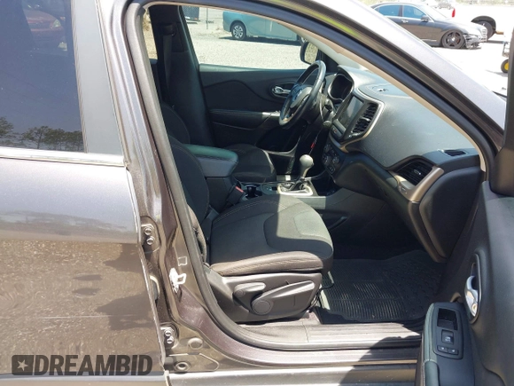 2016 Jeep Cherokee 75th Anniversary с VIN 1C4PJLCS4GW233994, выставлен на аукционе IAAI как лот 42287778 с пробегом 153 803 миль миль и . История ставок и продаж доступна на DreamBid. Изображение 5.