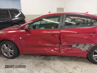 2018 Hyundai Elantra SEL z VIN KMHD84LF1JU684189, wystawiony jako IAAI lot #41854963 z przebiegiem 23 807 mil mil oraz . Historia ofert i sprzedaży dostępna na DreamBid. Obrazek 17.