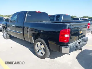 2011 Chevrolet Silverado 1500 LT with VIN 1GCRCSE05BZ408348, listed as a IAAI auction lot 42150412 with 300,795 mi miles and . Bid and sale history available at DreamBid. Image 3.