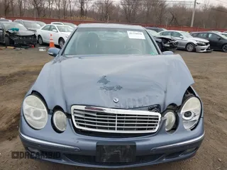 2005 Mercedes-Benz E 500 z VIN WDBUF70J25A731269, wystawiony jako IAAI lot #41759930 z przebiegiem 106 132 mil mil oraz . Historia ofert i sprzedaży dostępna na DreamBid. Obrazek 12.