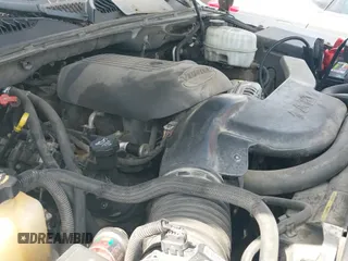 2005 GMC Yukon SLE z VIN 1GKEC13T55R204146, wystawiony jako IAAI lot #42754952 z przebiegiem 218 816 mil mil oraz . Historia ofert i sprzedaży dostępna na DreamBid. Obrazek 12.