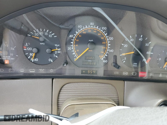 1995 Mercedes-Benz S 320 z VIN WDBGA32E1SA276690, wystawiony jako Copart lot #58950895 z przebiegiem 137 528 mil mil oraz Czysty tytuł • Clean title. Historia ofert i sprzedaży dostępna na DreamBid. Obrazek 9.
