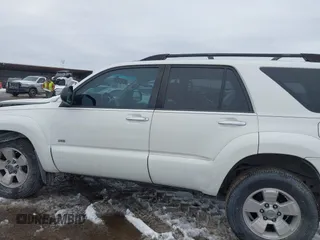 2008 Toyota 4Runner SR5 with VIN JTEZU14R58K015907, listed as a IAAI auction lot 41626302 with 249,278 mi miles. Bid and sale history available at carsss.com. Image 15.