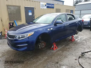2016 Kia Optima EX z VIN 5XXGU4L39GG073005, wystawiony jako Copart lot #50877085 z przebiegiem 76 648 mil mil oraz Czysty tytuł • Clean title. Historia ofert i sprzedaży dostępna na DreamBid. Obrazek 1.