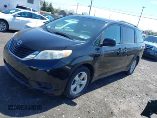 2014 Toyota Sienna LE AAS with VIN 5TDKK3DC4ES445998, listed as a IAAI auction lot 42093872 with 220,943 mi miles. Bid and sale history available at carsss.com. Image 17.