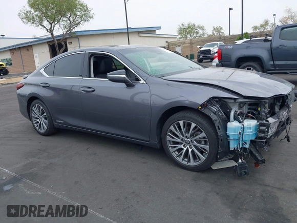 2021 Lexus ES 300h with VIN 58ADA1C12MU004997, listed as a IAAI auction lot 42131827 with 38,238 mi miles and . Bid and sale history available at DreamBid. Image 14.