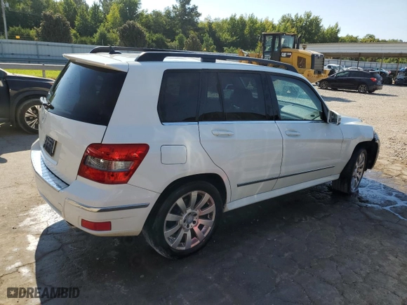 2011 Mercedes-Benz GLK-Class GLK 350 with VIN WDCGG5GB0BF554177, listed as a Copart auction lot 68280624 with 132,276 mi miles and Salvage Title. Bid and sale history available at carsss.com. Image 3.