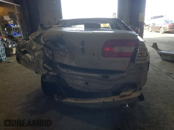 2006 Lincoln Zephyr z VIN 3LNHM261X6R629997, wystawiony jako Copart lot #50472185 z przebiegiem 150 660 mil mil oraz Szkoda całkowita • Salvage title. Historia ofert i sprzedaży dostępna na DreamBid. Obrazek 6.