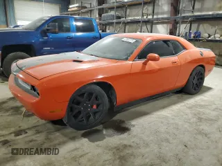 2010 Dodge Challenger SRT-8 with VIN 2B3CJ7DW3AH260635, listed as a Copart auction lot 87880775 with 105,524 mi miles and Salvage title. Bid and sale history available at DreamBid. Image 1.
