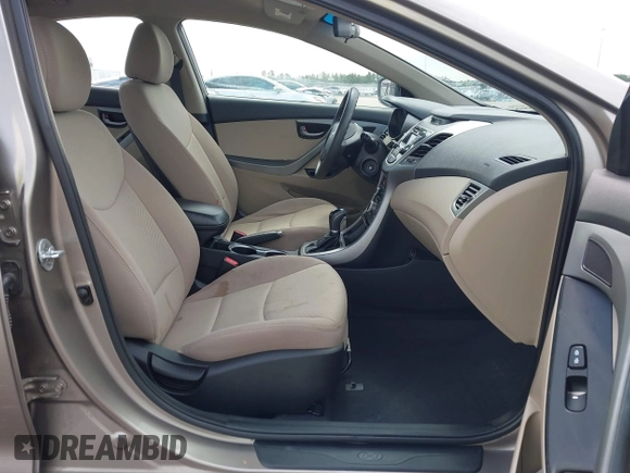 2016 Hyundai Elantra SE z VIN 5NPDH4AEXGH797608, wystawiony jako IAAI lot #42432065 z przebiegiem 139 861 mil mil oraz . Historia ofert i sprzedaży dostępna na DreamBid. Obrazek 5.