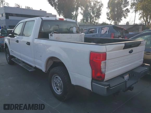 2022 Ford F-250 XL z VIN 1FT7W2BT5NEC17344, wystawiony jako IAAI lot #41150860 z przebiegiem 76 879 mil mil oraz . Historia ofert i sprzedaży dostępna na DreamBid. Obrazek 3.