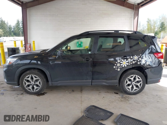 2021 Subaru Forester Premium with VIN JF2SKAFCXMH455165, listed as a IAAI auction lot 41980264 with 54,771 mi miles. Bid and sale history available at carsss.com. Image 14.