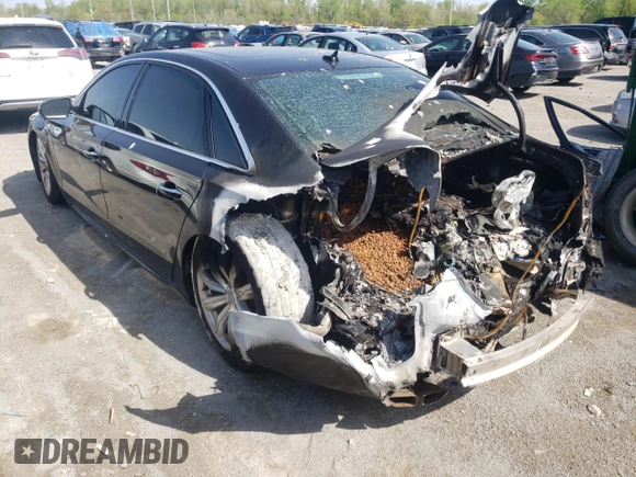 2017 Audi A8 Sport z VIN WAU43AFD8HN008951, wystawiony jako Copart lot #61066193 z przebiegiem Nie podano mil oraz Nie do naprawy • Non repairable. Historia ofert i sprzedaży dostępna na DreamBid. Obrazek 2.