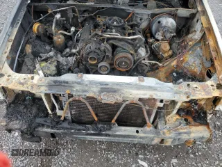 1998 Jeep Grand Cherokee Limited z VIN 1J4GZ88ZXWC255195, wystawiony jako Copart lot #55817705 z przebiegiem Nie podano mil oraz Nie do naprawy • Non repairable. Historia ofert i sprzedaży dostępna na DreamBid. Obrazek 12.
