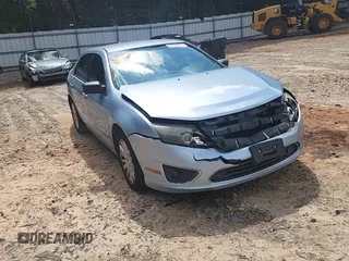 2010 Ford Fusion Hybrid z VIN 3FADP0L30AR134503, wystawiony jako Copart lot #62948515 z przebiegiem 226 913 mil mil oraz Szkoda całkowita • Salvage title. Historia ofert i sprzedaży dostępna na DreamBid. Obrazek 13.
