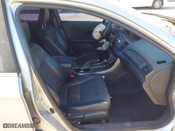 2017 Honda Accord Sedan Sport with VIN 1HGCR2F5XHA278381, listed as a IAAI auction lot 41732084 with 77,077 mi miles. Bid and sale history available at carsss.com. Image 5.