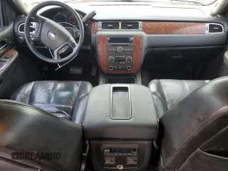 2007 Chevrolet Avalanche LT w/3LT with VIN 3GNFK12317G161729, listed as a Copart auction lot 72762134 with 321,398 mi miles and Salvage Title. Bid and sale history available at carsss.com. Image 8.