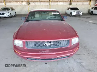 2007 Ford Mustang Deluxe with VIN 1ZVFT84N475320762, listed as a Copart auction lot 50463535 with 189,478 mi miles and Clean Title. Bid and sale history available at carsss.com. Image 5.