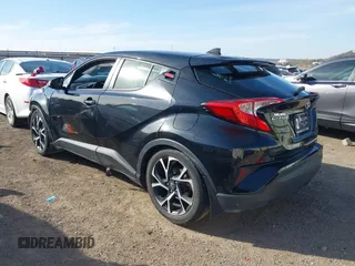 2018 Toyota C-HR XLE z VIN JTNKHMBX7J1004430, wystawiony jako IAAI lot #41780739 z przebiegiem 148 882 mil mil oraz . Historia ofert i sprzedaży dostępna na DreamBid. Obrazek 3.