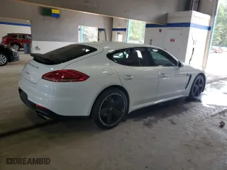 2016 Porsche Panamera 4 with VIN WP0AA2A70GL001232, listed as a Copart auction lot 66872964 with 42,702 mi miles and Salvage Title. Bid and sale history available at carsss.com. Image 3.