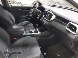 2018 Kia Sorento LX with VIN 5XYPGDA34JG360880, listed as a IAAI auction lot 41891431 with 90,996 mi miles. Bid and sale history available at carsss.com. Image 5.