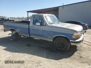 1993 Ford F-250 with VIN 2FTHF25H2PCA20717, listed as a Copart auction lot 53087425 with 246,044 mi miles and Salvage Title. Bid and sale history available at carsss.com. Image 4.