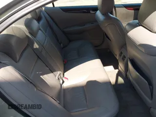 2003 Lexus ES with VIN JTHBF30G536016216, listed as a IAAI auction lot 41888373 with 108,522 mi miles. Bid and sale history available at carsss.com. Image 8.