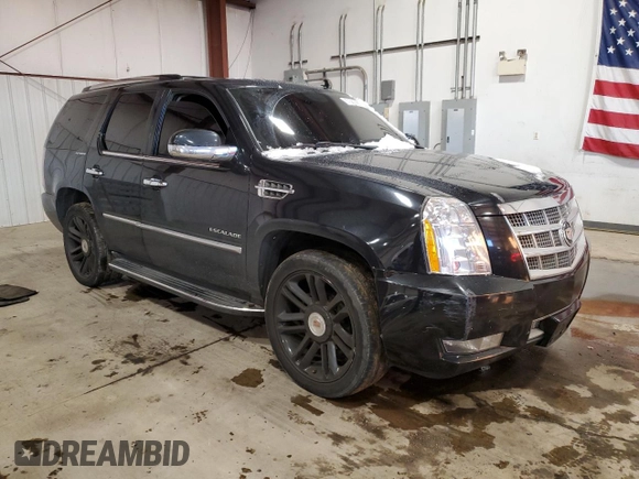 2013 Cadillac Escalade Platinum Edition with VIN 1GYS4DEFXDR106971, listed as a Copart auction lot 87660985 with 197,951 mi miles and Salvage Title. Bid and sale history available at carsss.com. Image 4.