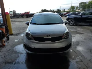 2016 Kia Rio LX with VIN KNADM4A35G6573583, listed as a Copart auction lot 73330324 with 45,270 mi miles and Salvage Title. Bid and sale history available at DreamBid. Image 5.
