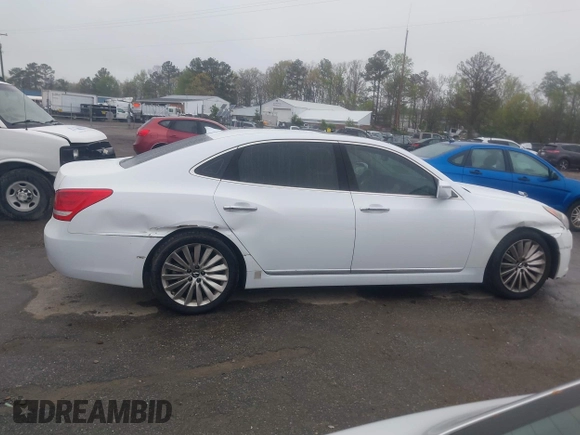 2016 Hyundai Equus Signature z VIN KMHGH4JH5GU106039, wystawiony jako IAAI lot #41913941 z przebiegiem 103 126 mil mil oraz . Historia ofert i sprzedaży dostępna na DreamBid. Obrazek 13.