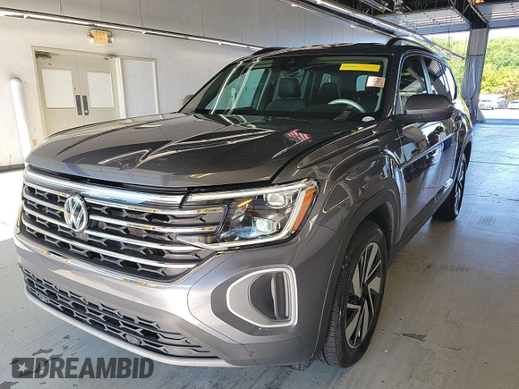 2024 Volkswagen Atlas SE with VIN 1V2HR2CA8RC579421, listed as a IAAI auction lot 42850666 with 18,926 mi miles and . Bid and sale history available at DreamBid. Image 17.