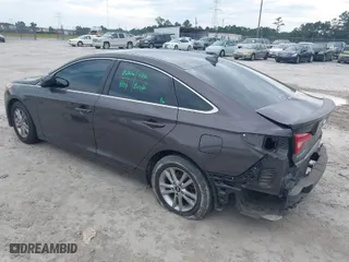 2017 Hyundai Sonata SE with VIN 5NPE24AF8HH496657, listed as a IAAI auction lot 40487682 with 155,556 mi miles. Bid and sale history available at carsss.com. Image 3.