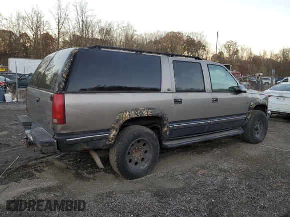 1998 Chevrolet Suburban with VIN 1GNGK26R8WJ342364, listed as a Copart auction lot 78850424 with 145,068 mi miles and Salvage Title. Bid and sale history available at carsss.com. Image 3.